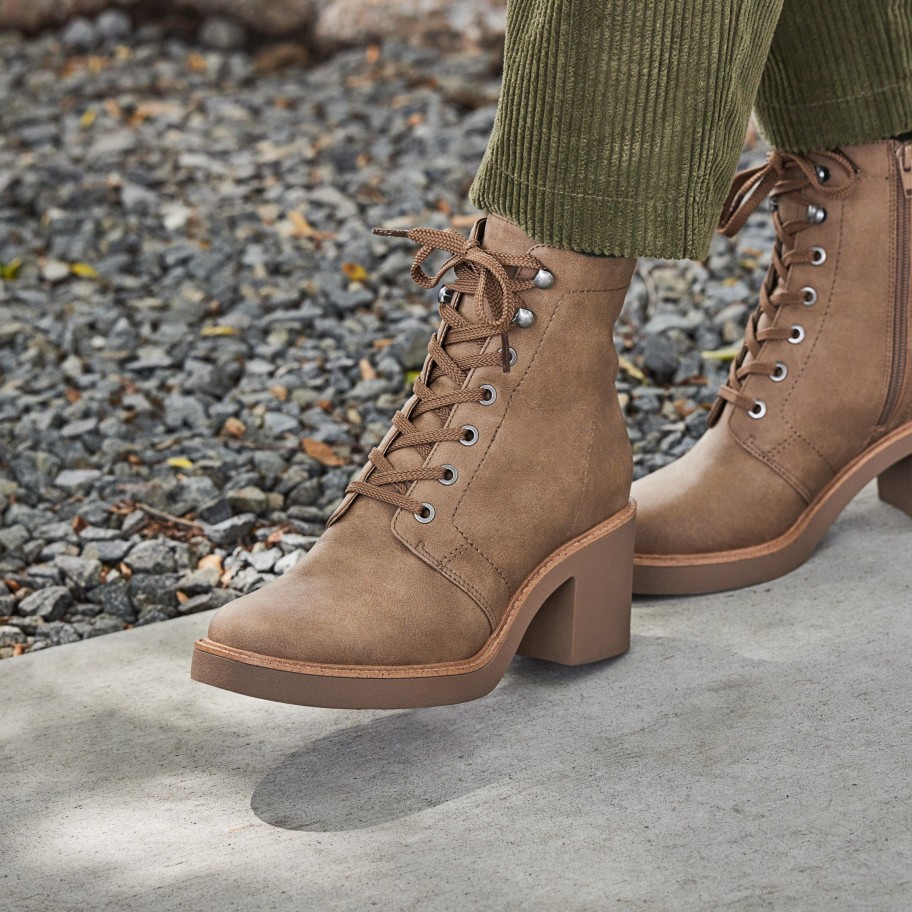 Heels LifeStride | Rhodes Combat Boot